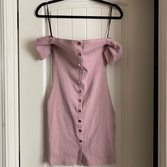 Missguided Dresses & Skirts - Missguided ribbed pink off the shoulder button